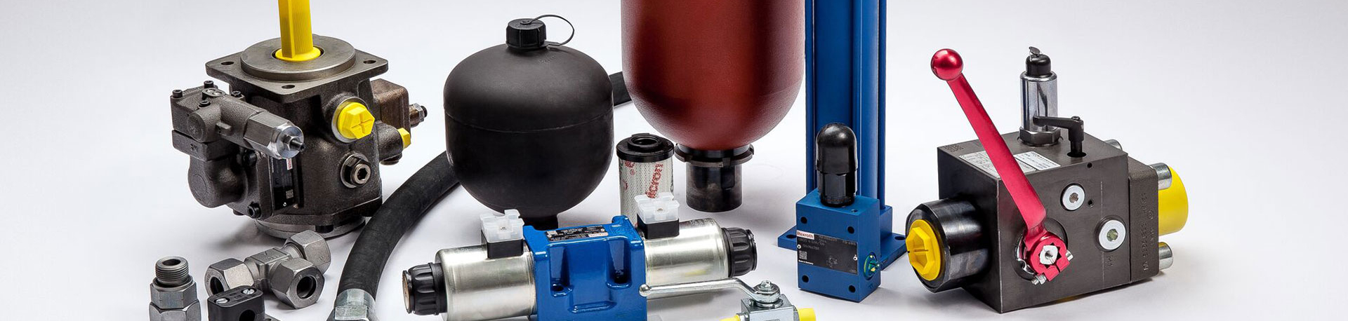 Hydraulik, Pneumatik und Verbindungen für zuverlässige Systeme und effiziente Prozesse.