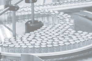 Sensible Medien, hohe Hygieneanforderungen und anspruchsvolle Produktionsbedingungen erfordern sorgfältig ausgewählte Komponenten. RÖCO liefert medienbeständige Dichtungslösungen, geeignete Schlauch- und Fluidtechnik